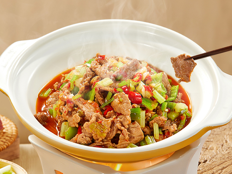 招牌菜-小炒黄牛肉.jpg